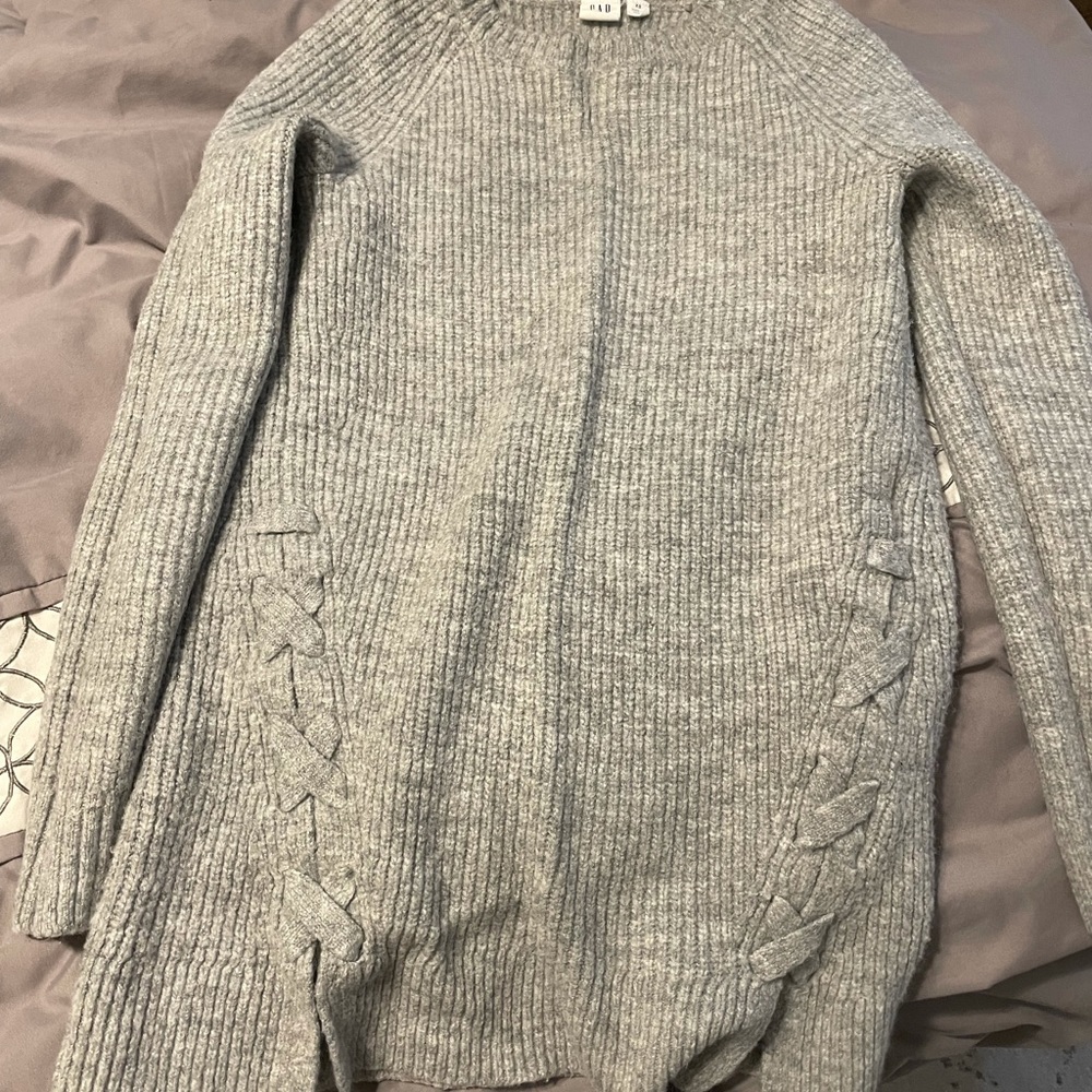 Gap Maternity sweater, size XS, worn once! Like new!
